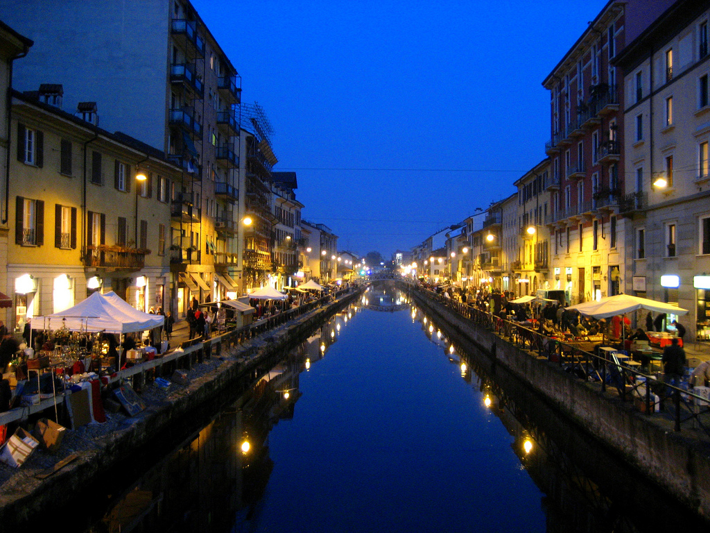 Милано Naviglio Grande - Loyal Travel Blog