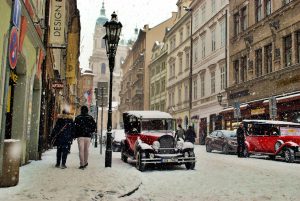 Прага през зимата - улица Мостецка